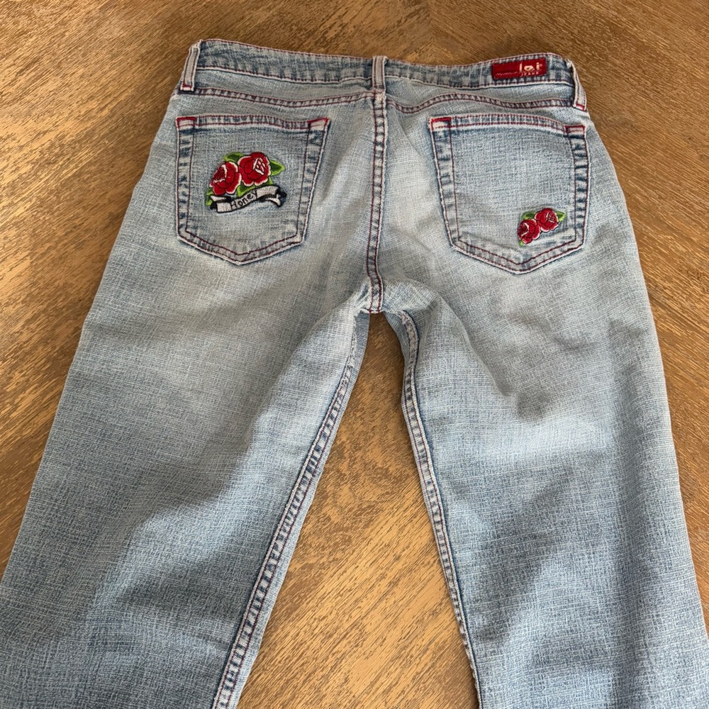 Lei Jeans Y2K Bootcut Light Wash Denim Jeans with Red floral logo size 7 - Picture 4 of 15